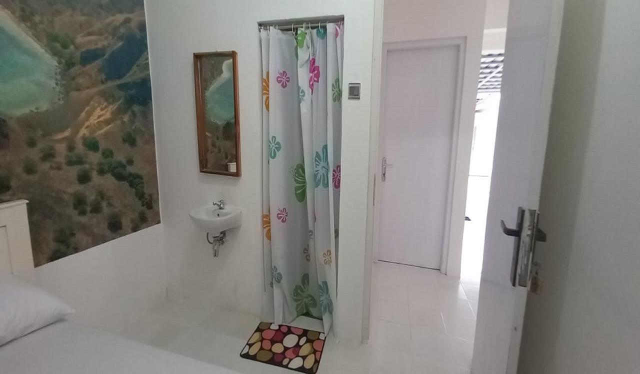 Oyo 90974 Homestay Golo Koe Sejahtera Labuan Bajo Eksteriør bilde