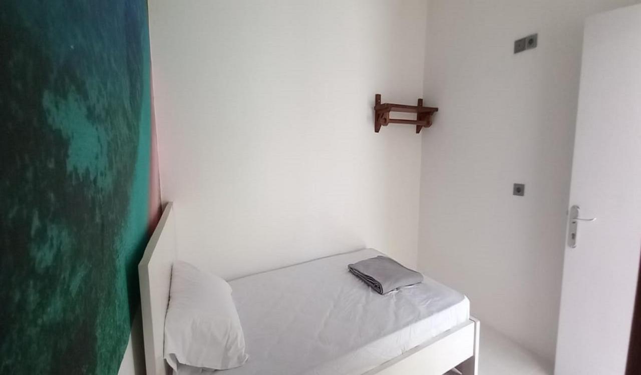 Oyo 90974 Homestay Golo Koe Sejahtera Labuan Bajo Eksteriør bilde